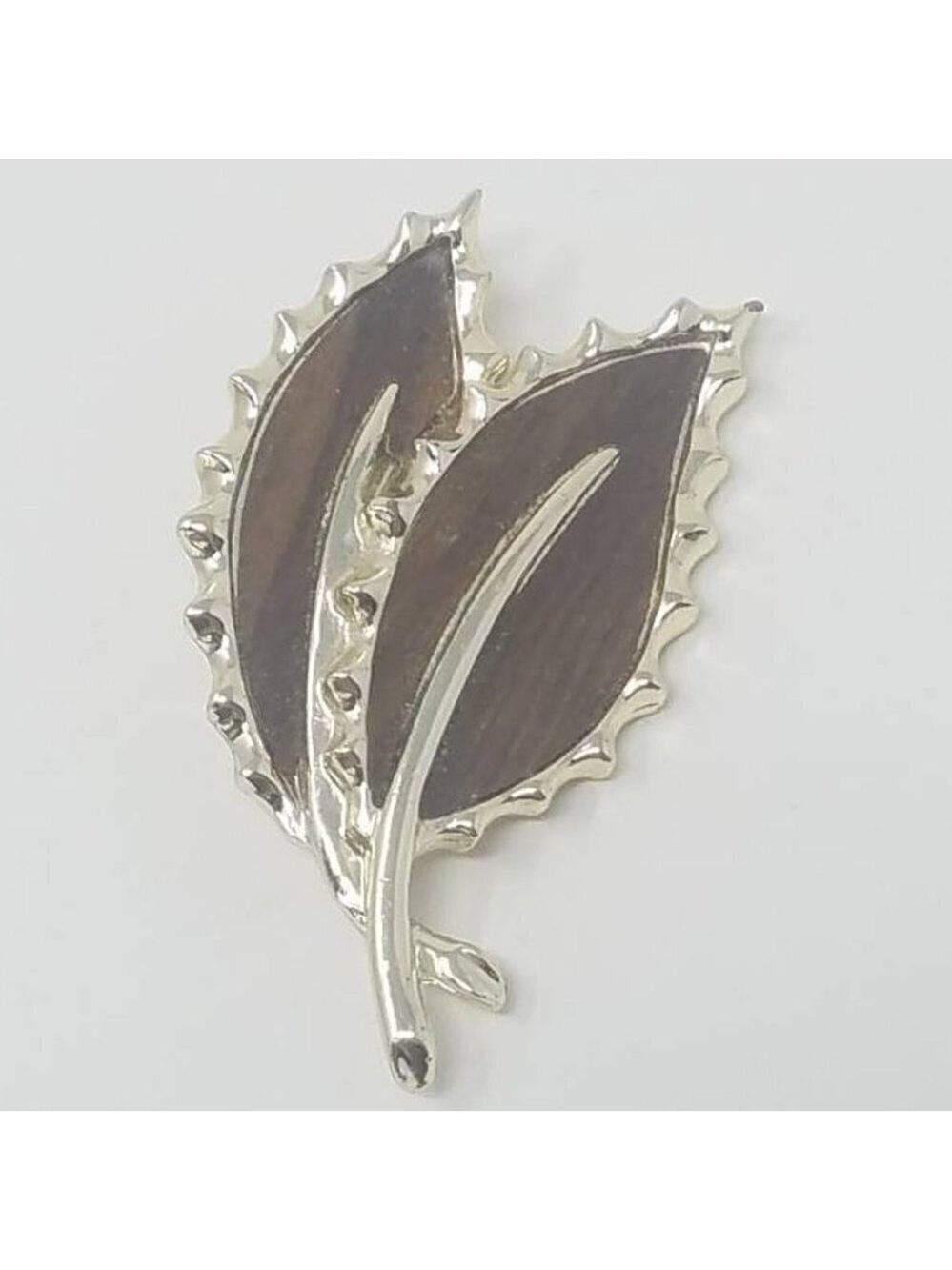 Vintage Sarah Coventry Wood Grain Leaf Pin